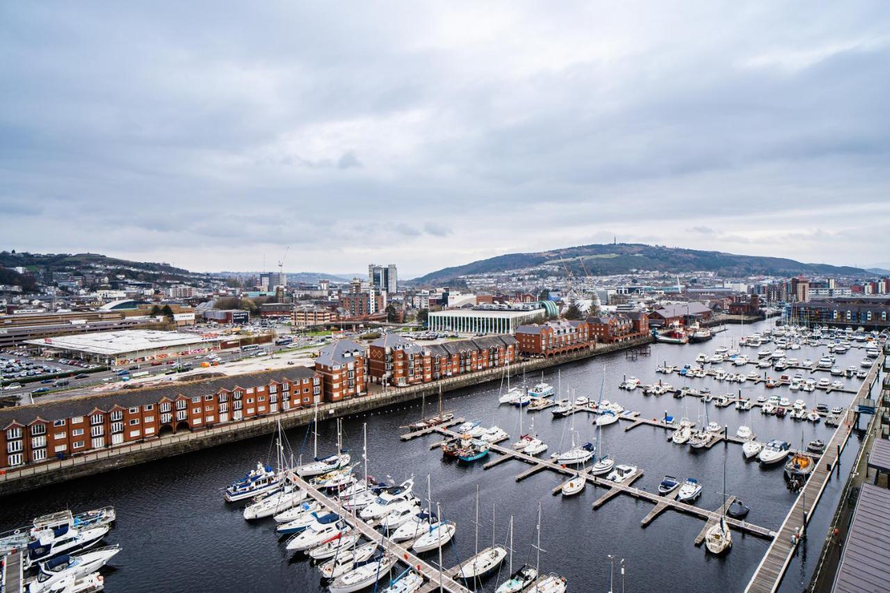 Coastal City Rooms - Waterfront Swansea Exteriör bild