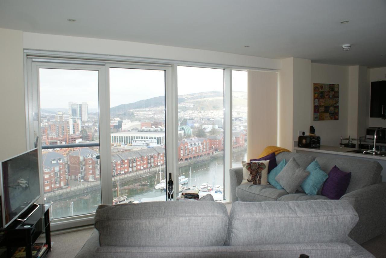 Coastal City Rooms - Waterfront Swansea Exteriör bild