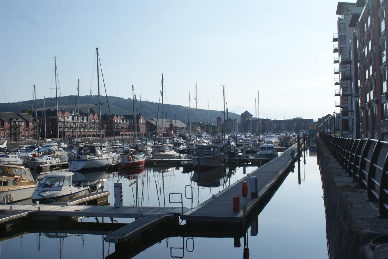 Coastal City Rooms - Waterfront Swansea Exteriör bild